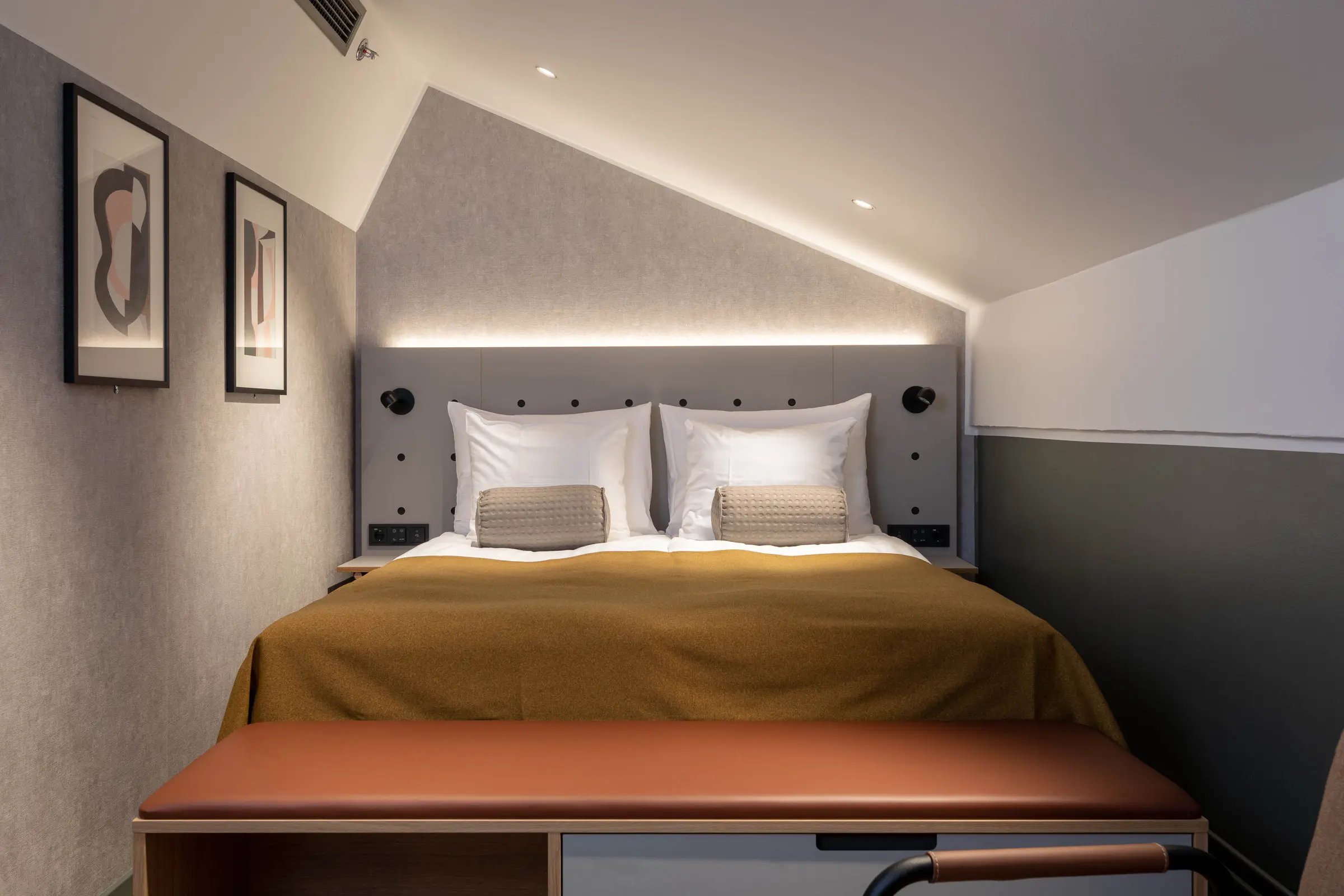 king cabin room at scandic helsinki hub
