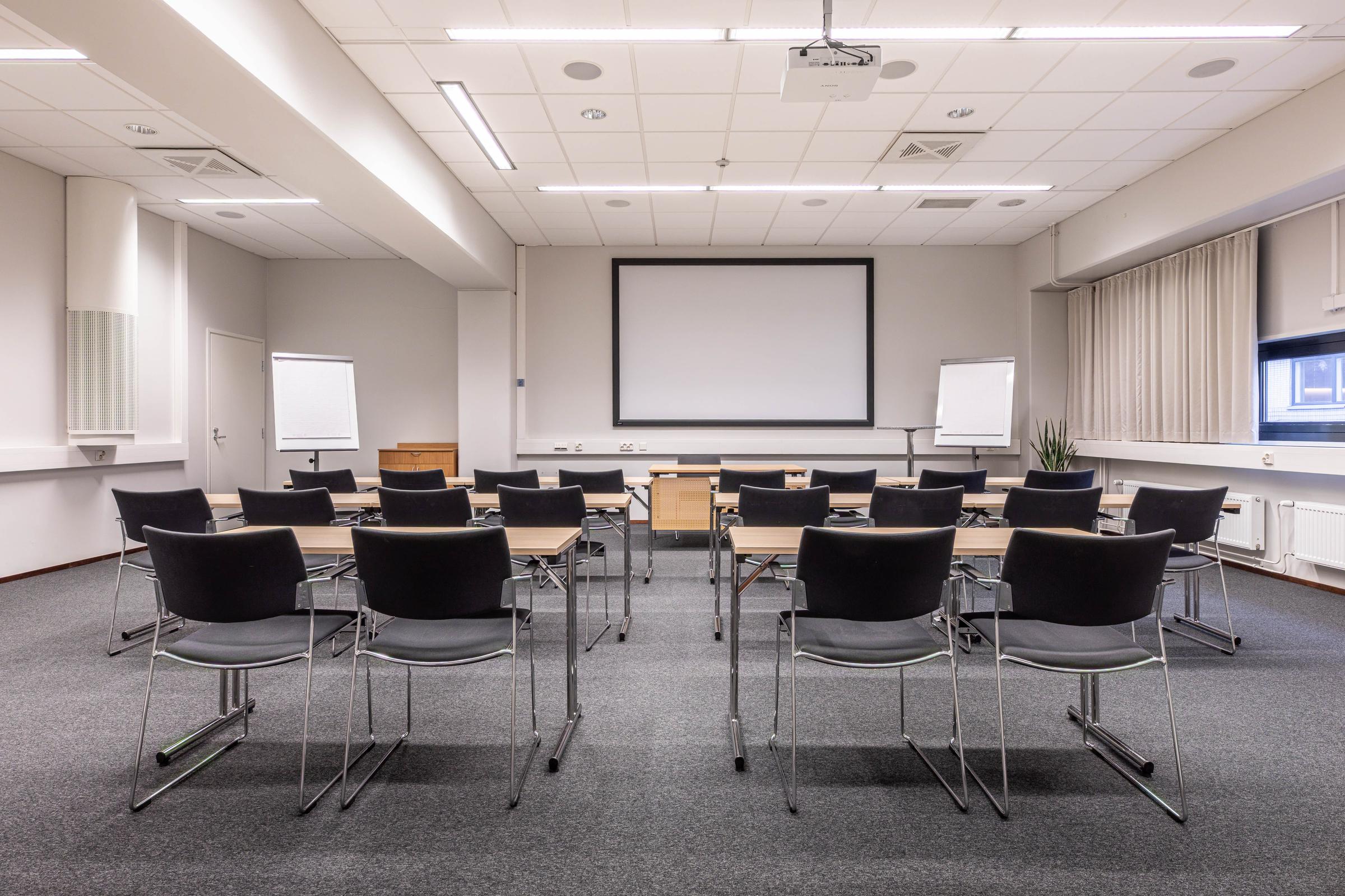 meeting room at scandic helsinki aviacongress