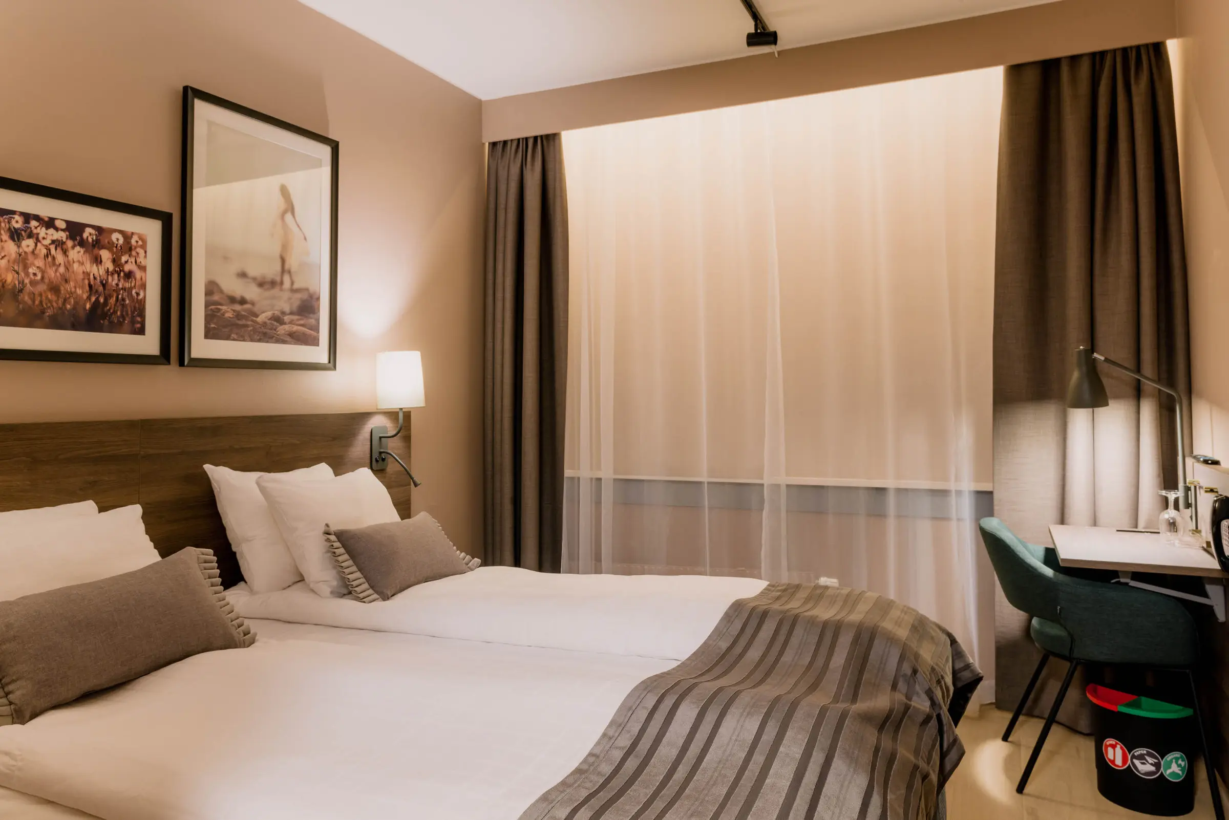 Overview of Room Cabin