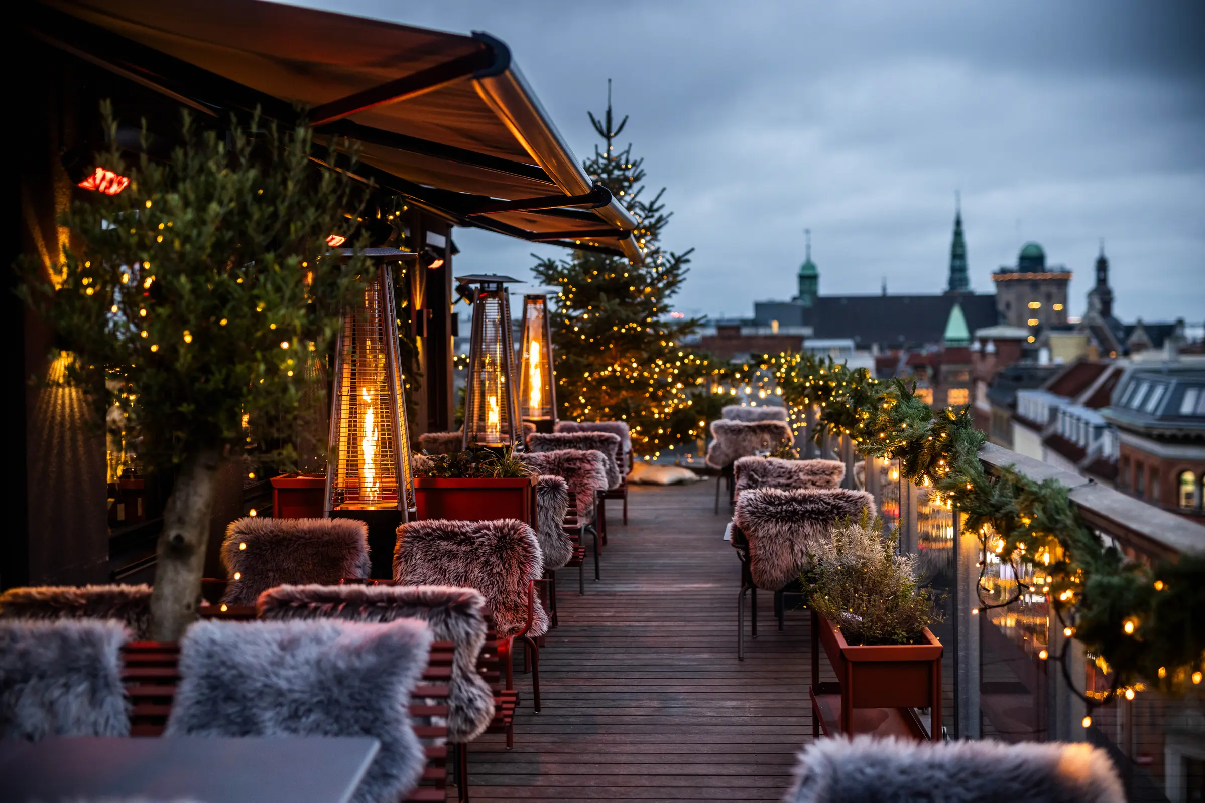 rooftop bar at scandic norreport