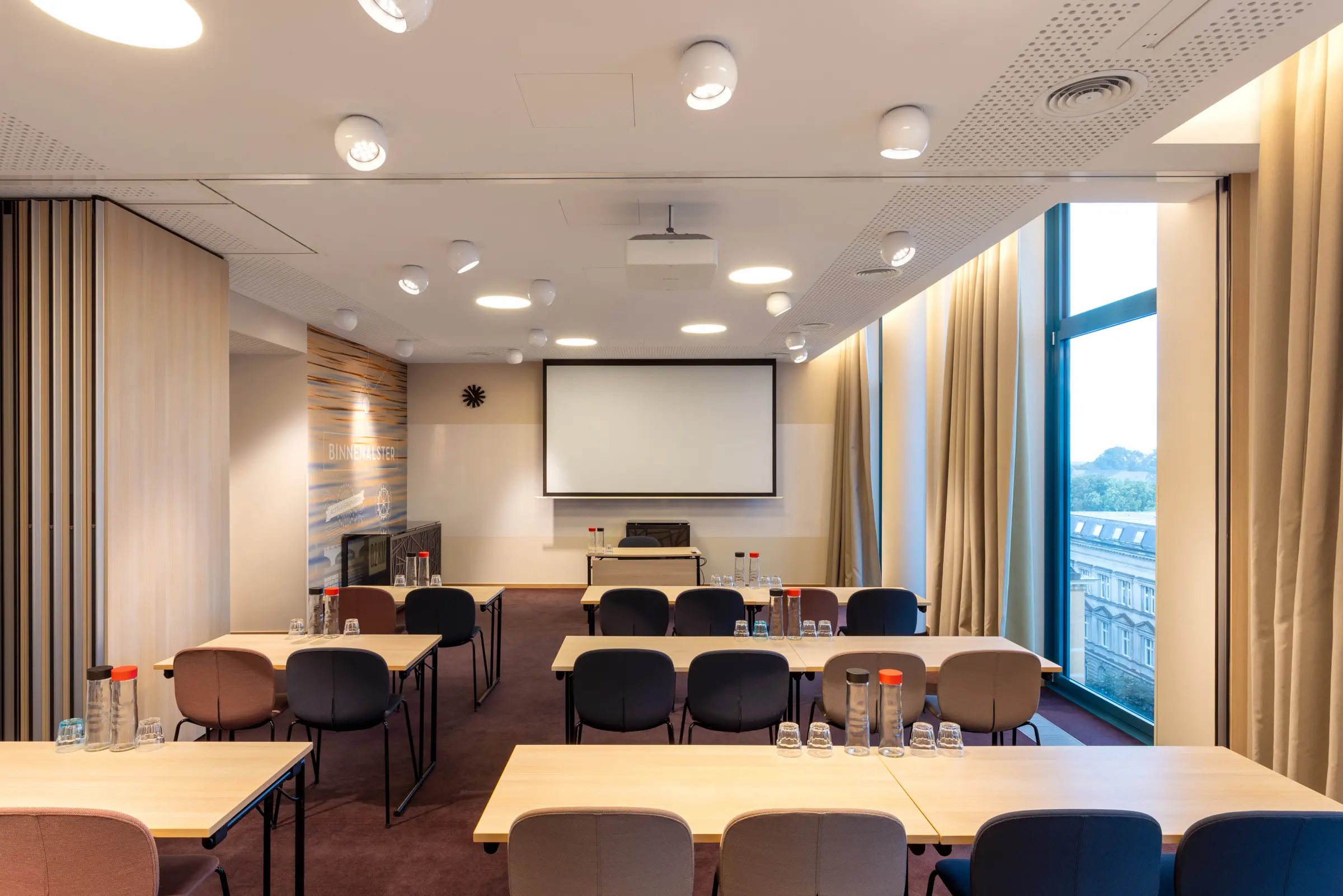 Meeting room Aussen- and Binnenalster at Scandic Hamburg Emporio