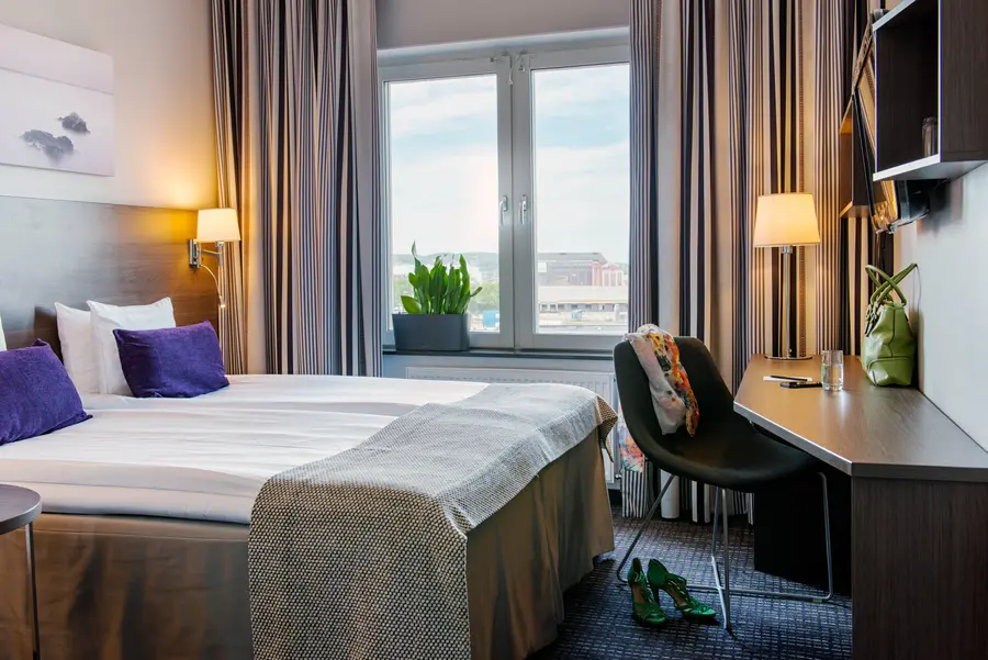 Scandic No. 25, room, queen room