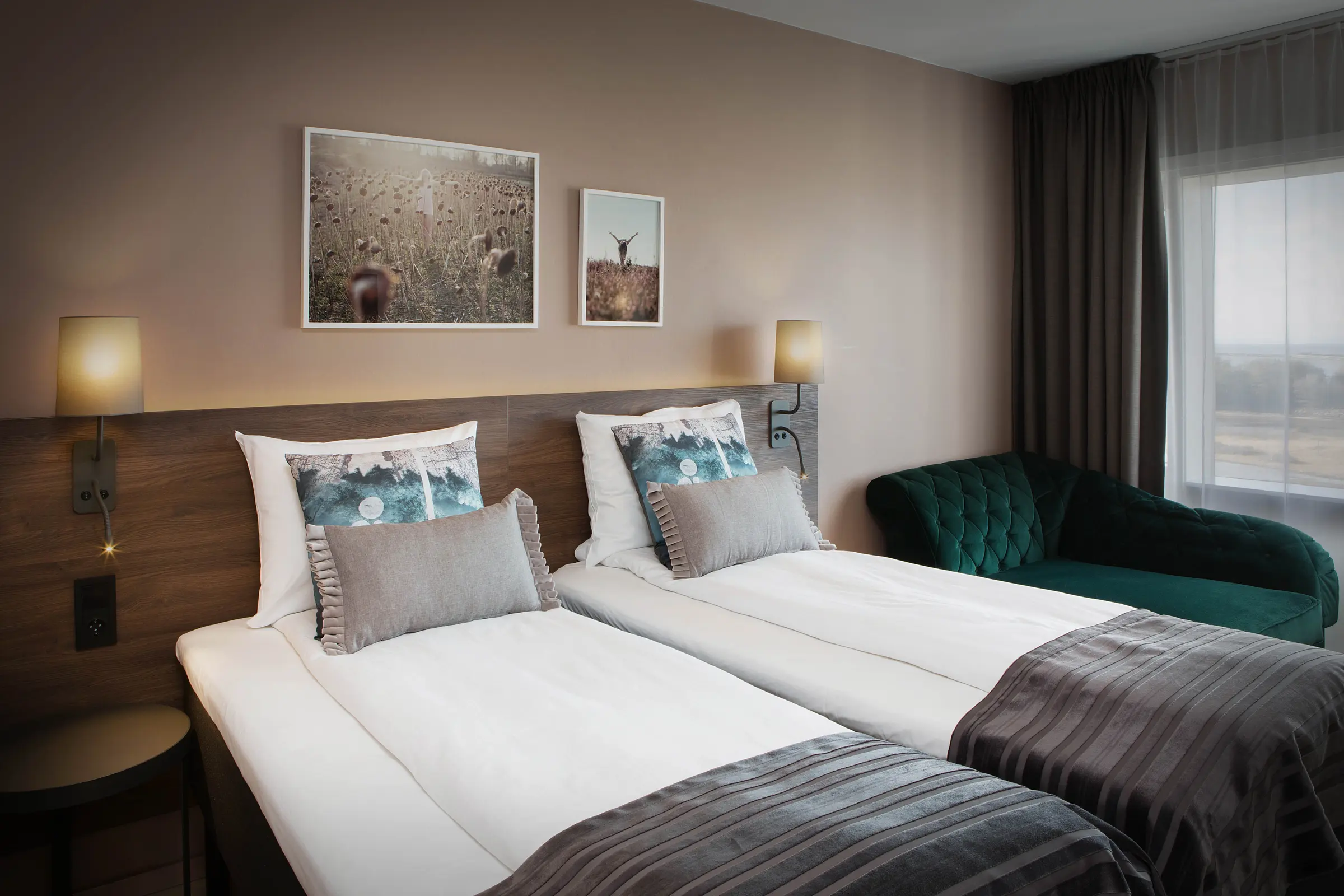 Standard bedroom