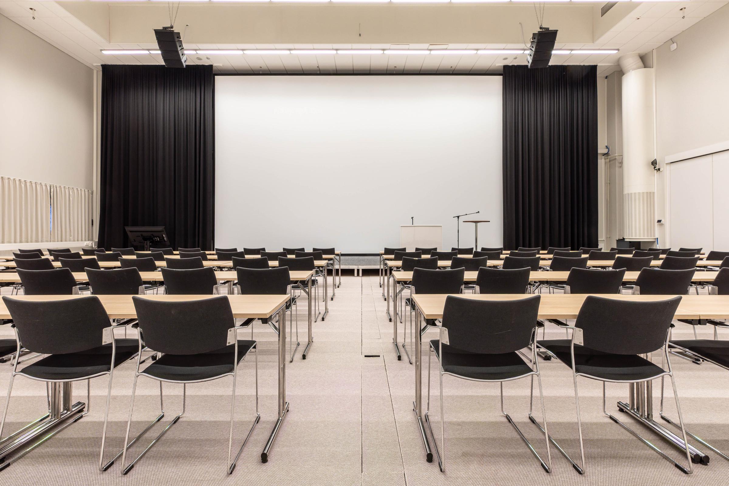 meeting room at scandic helsinki aviacongress