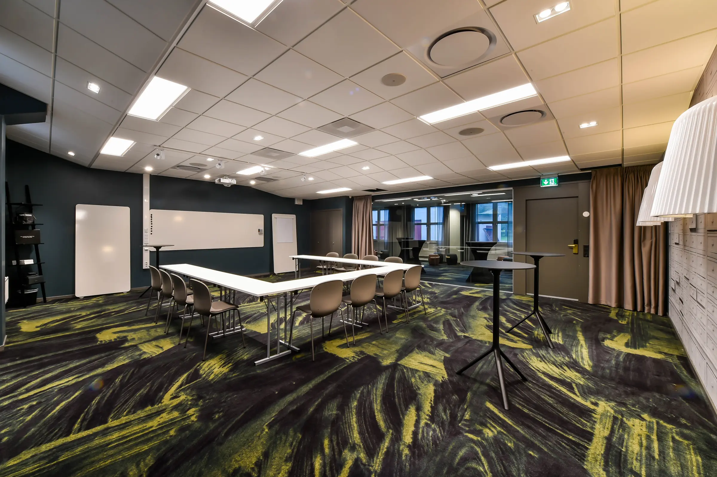 Meeting room Discussion