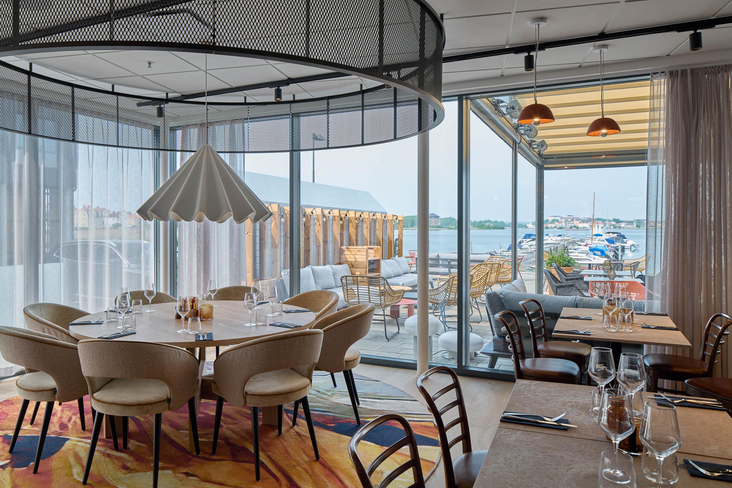 bar and restaurant at scandic karlskrona