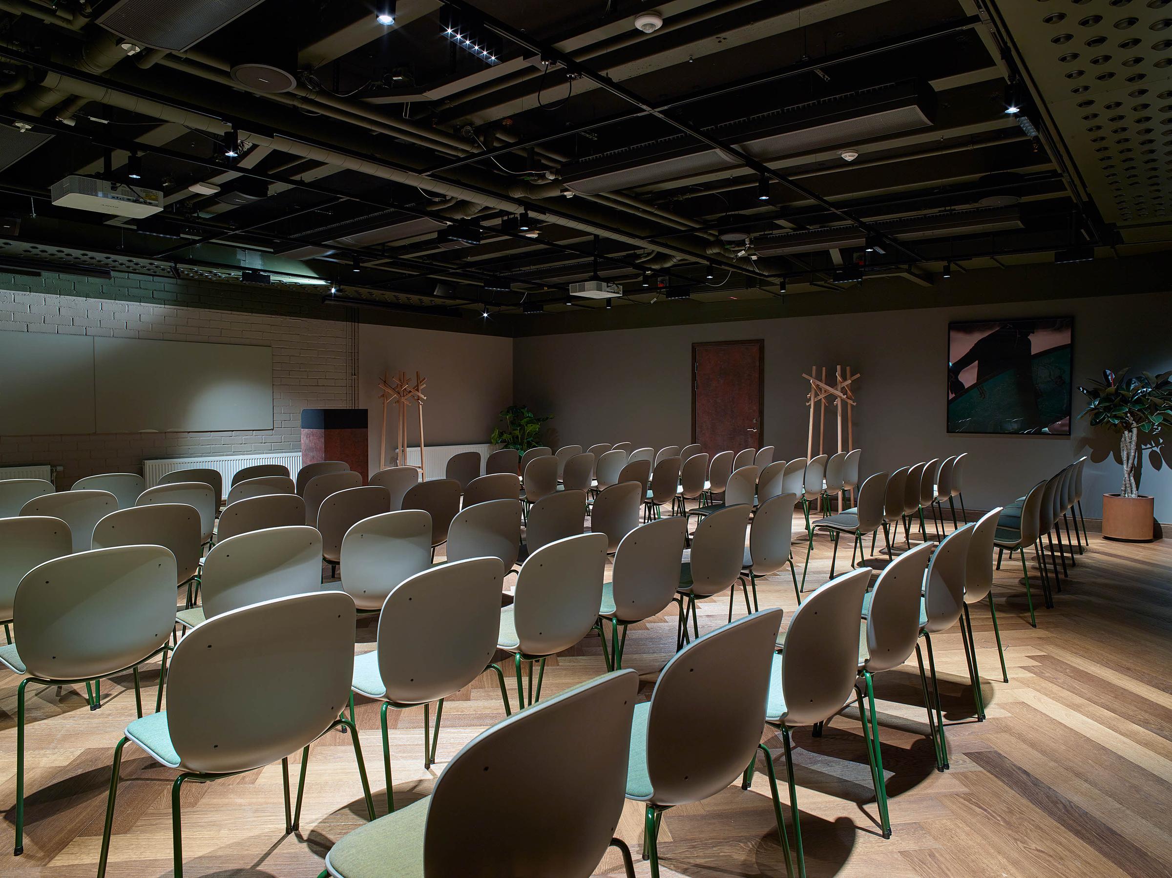 meeting room r10 at roots theatre style of downtown camper by scandic
