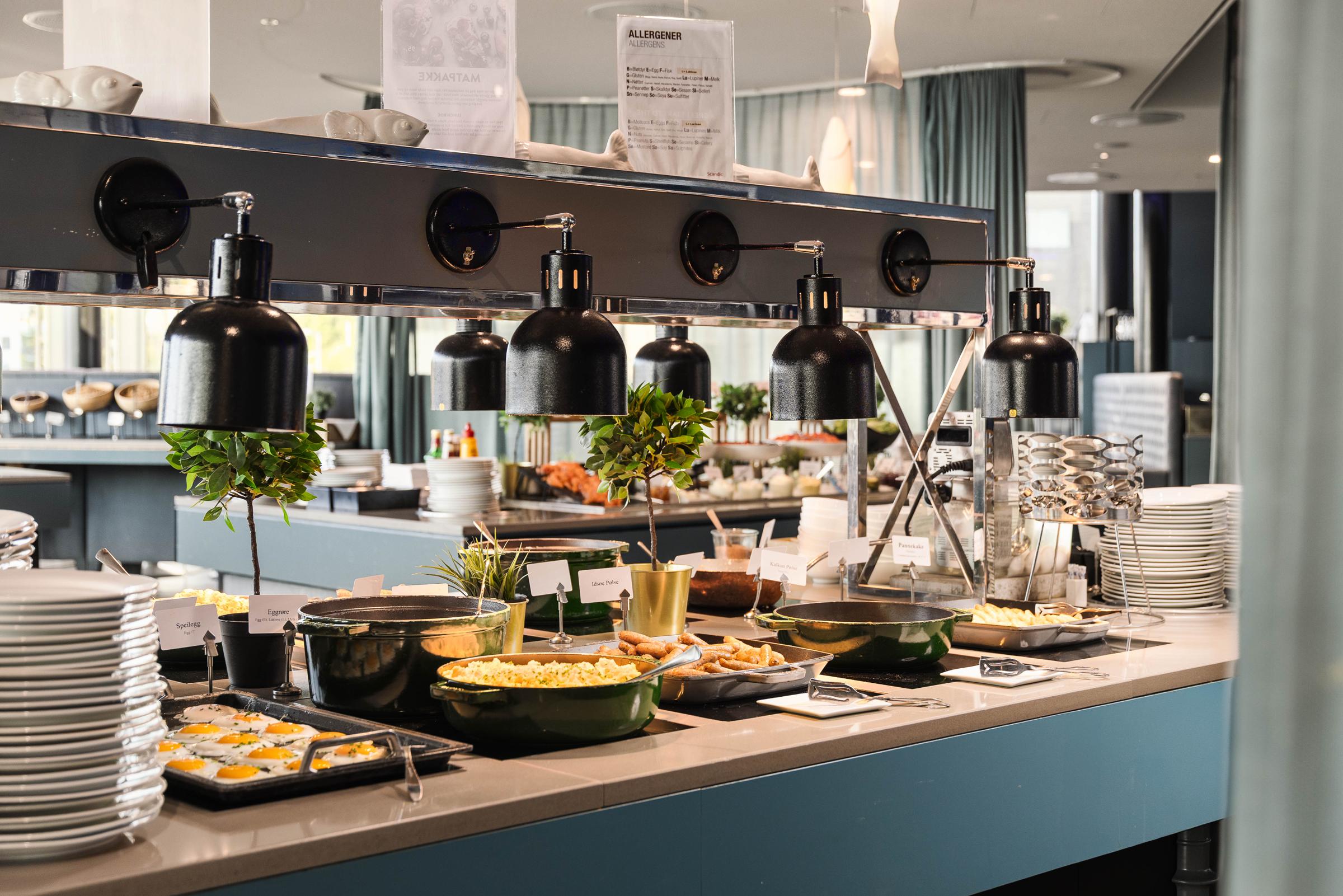 breakfast at scandic fornebu
