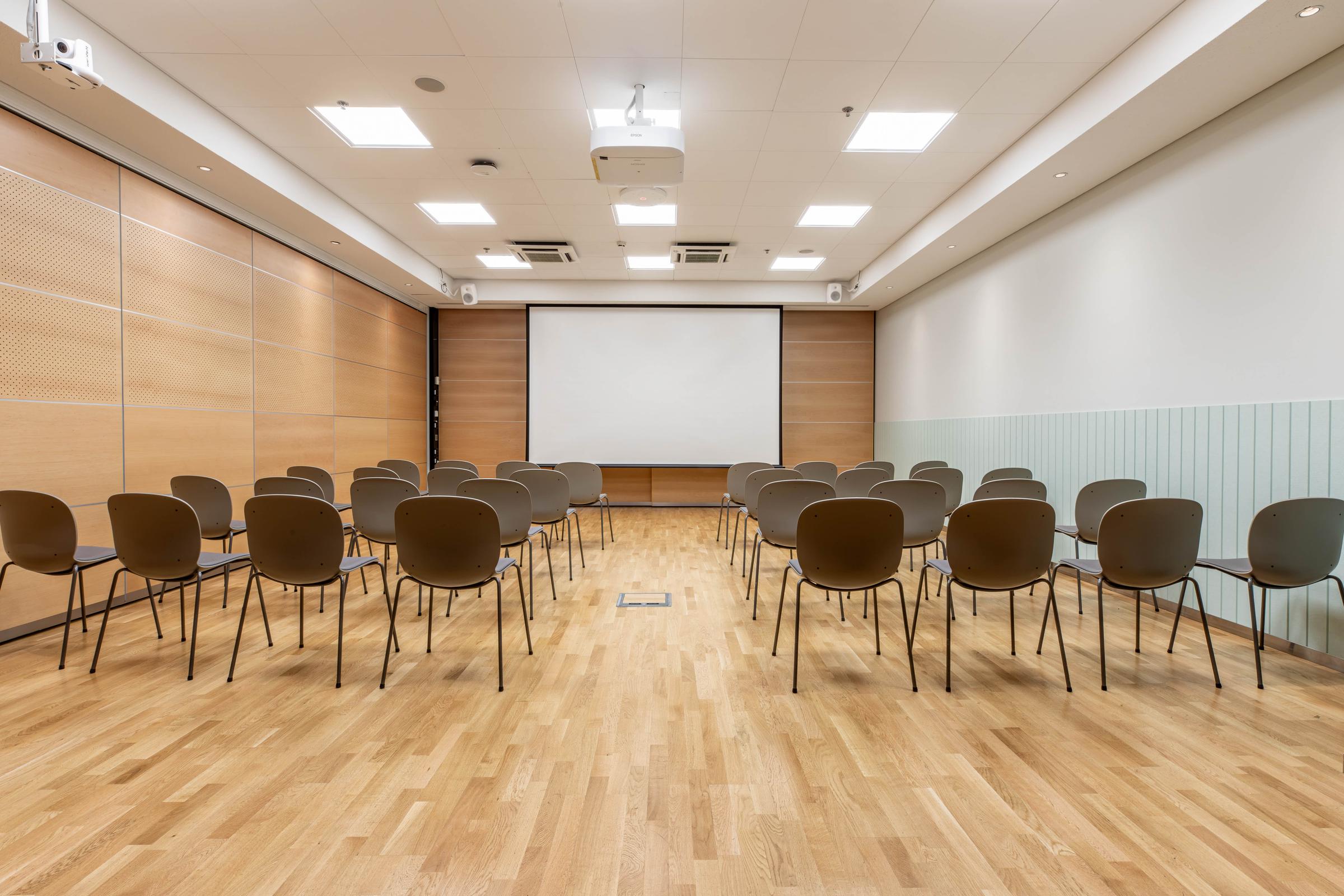 meeting room pyynikki at scandic tampere city in finland