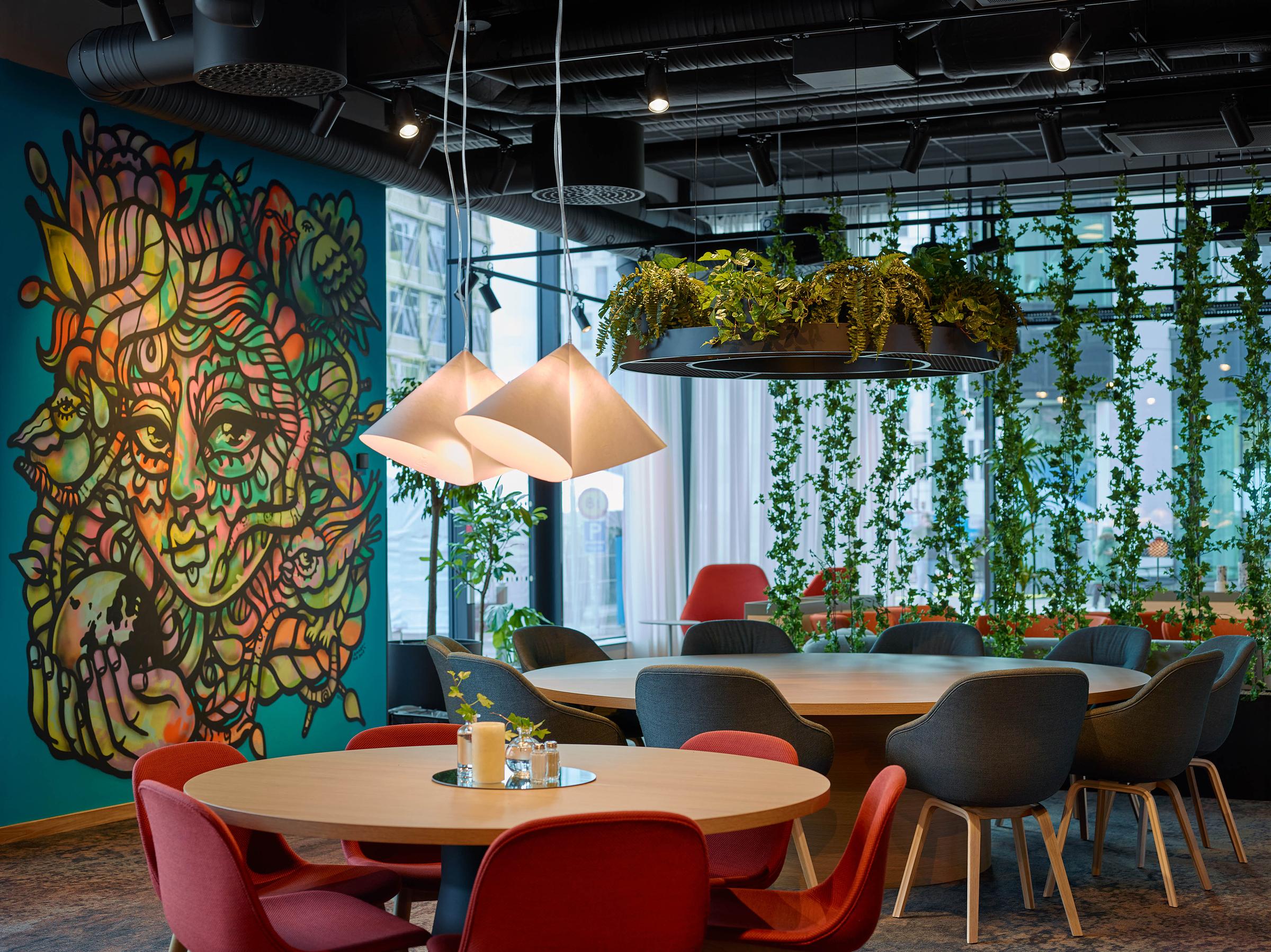 restaurant lounge at scandic orebro central