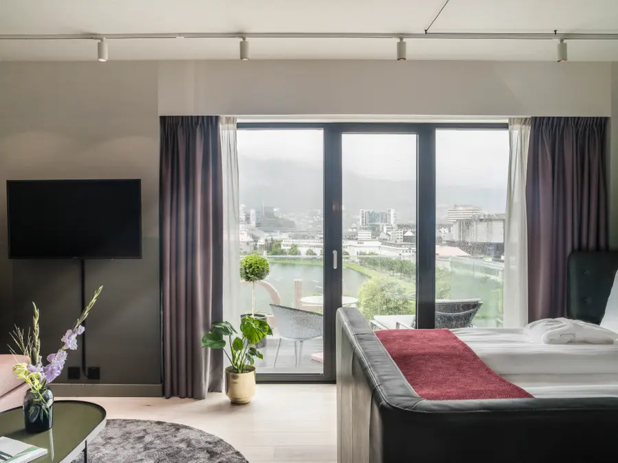 Master suite