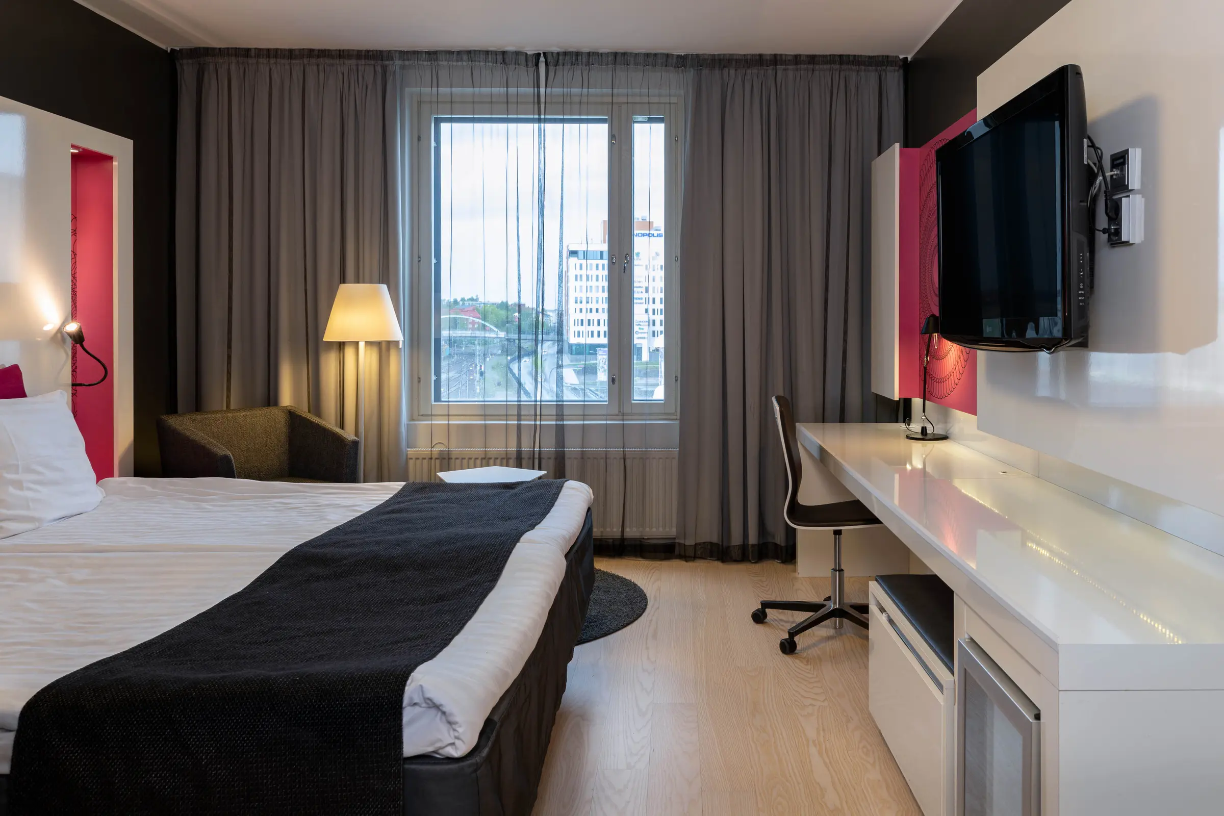 standard room at scandic tampere station
