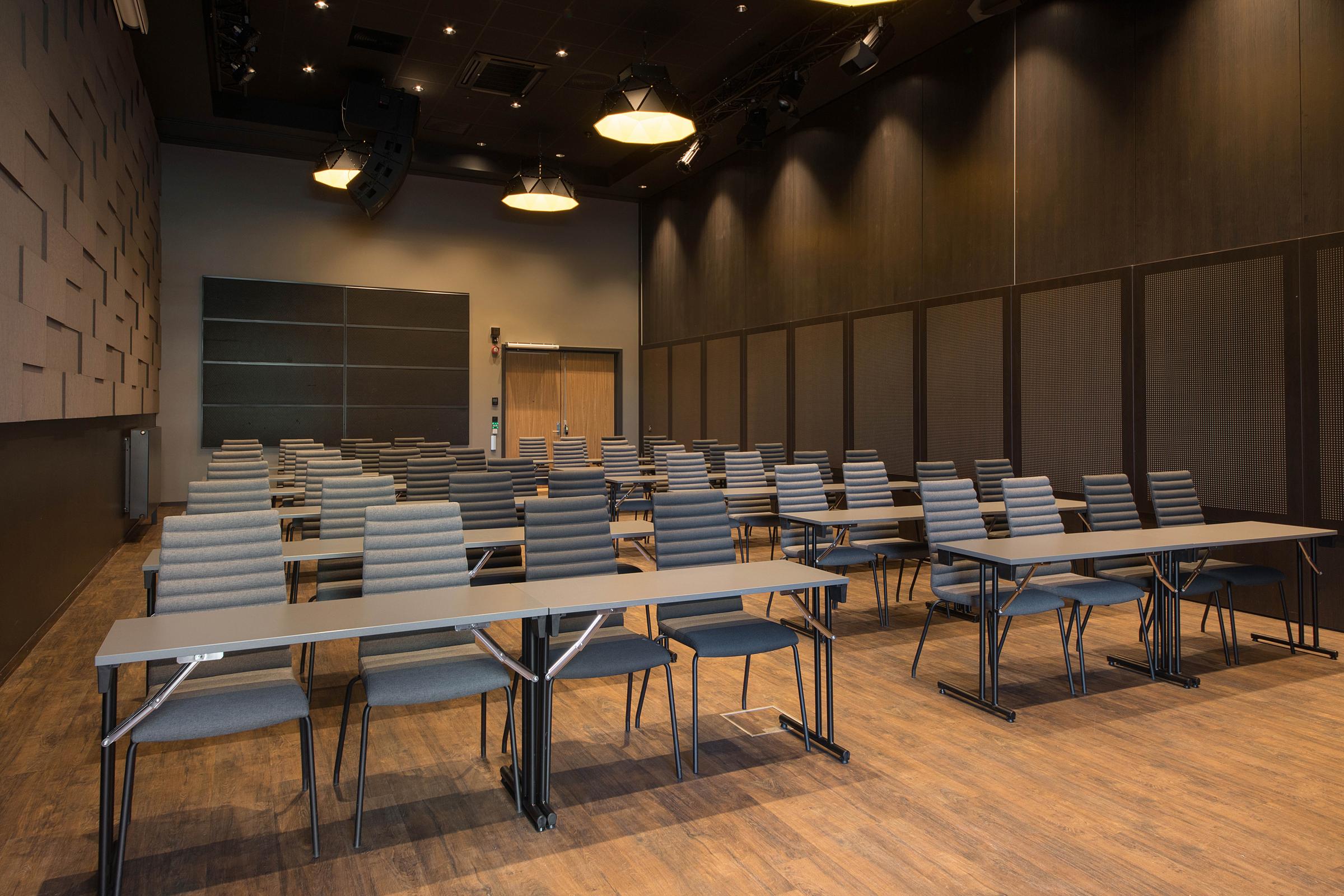 meeting room vallhall at scandic helsfyr in oslo