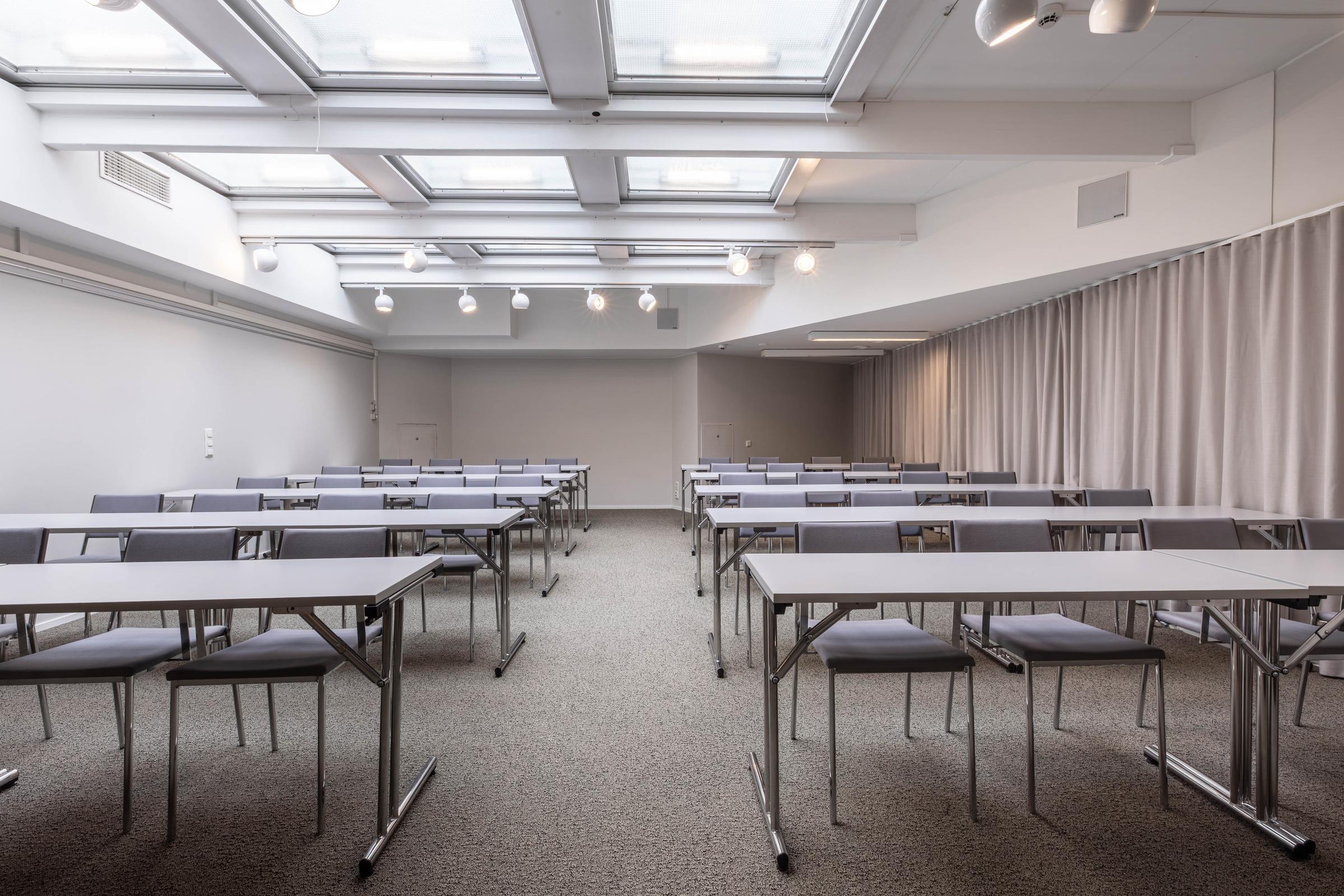 meeting room tintinpyrsto at scandic laajavuori in jyvaskyla finland