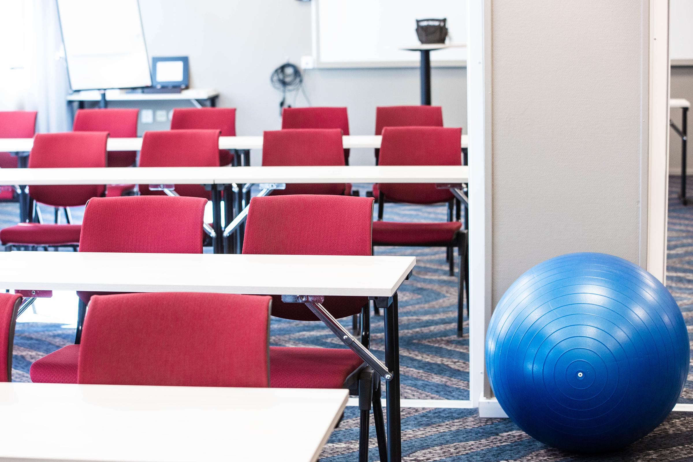 Meeting Room Tranan Classroom Style