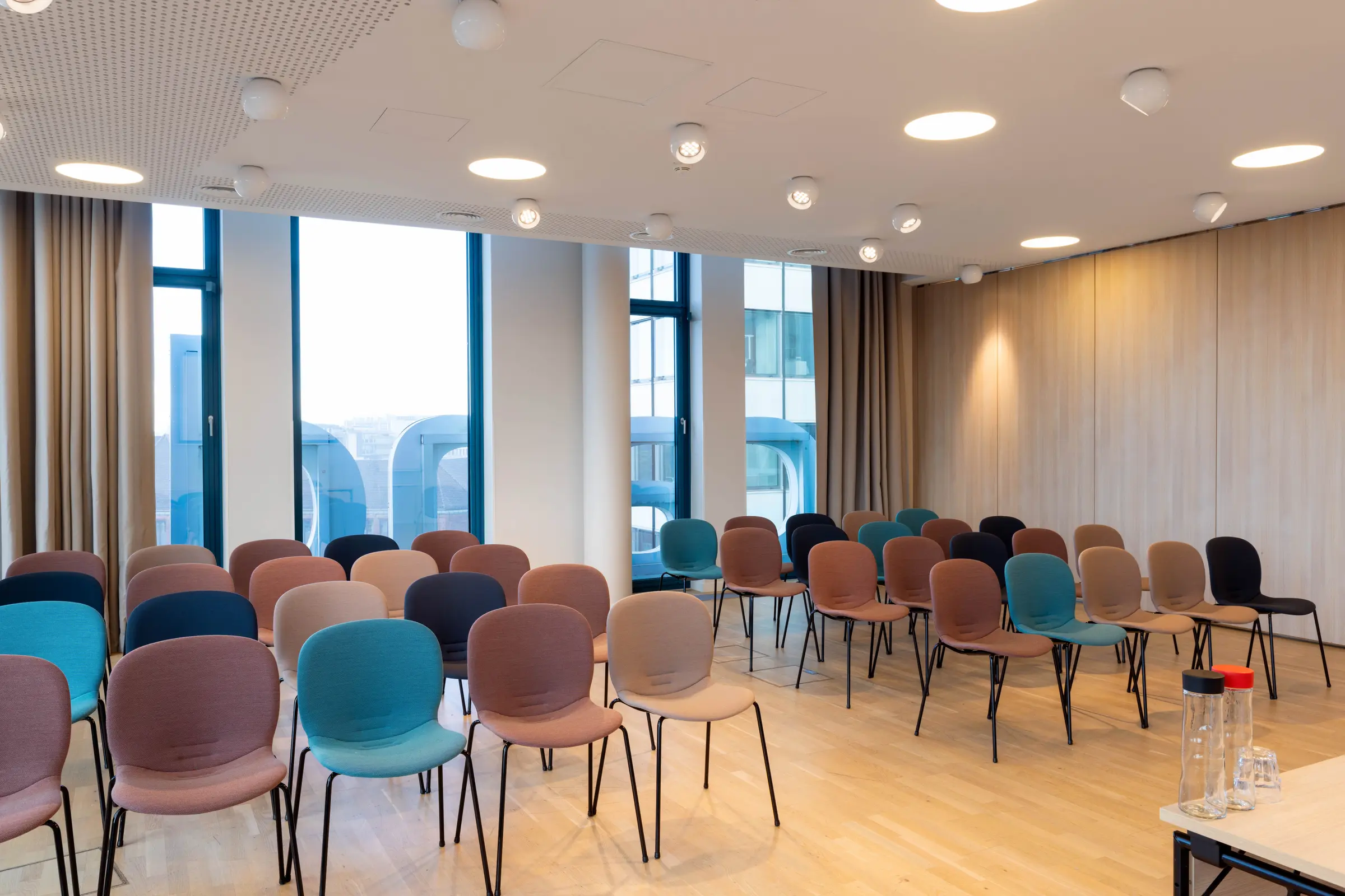 Meeting room Planten at Scandic Hamburg Emporio