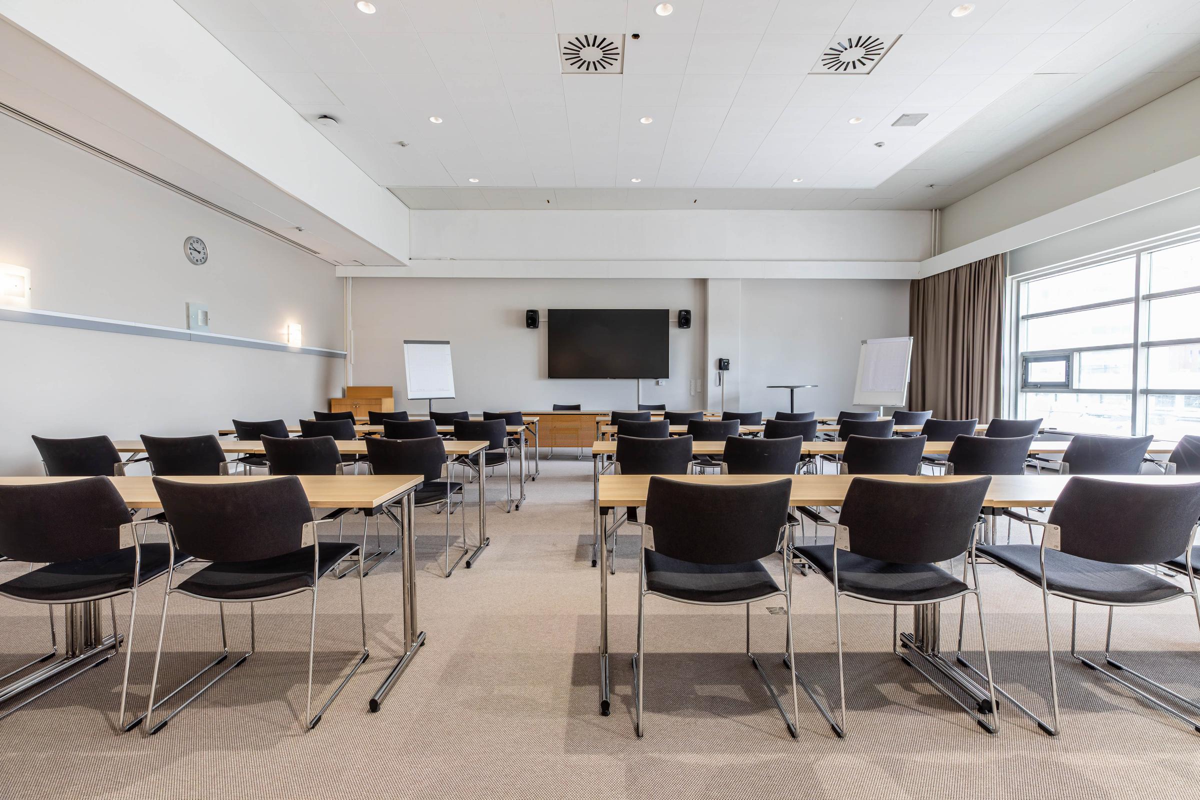 meeting room at scandic helsinki aviacongress