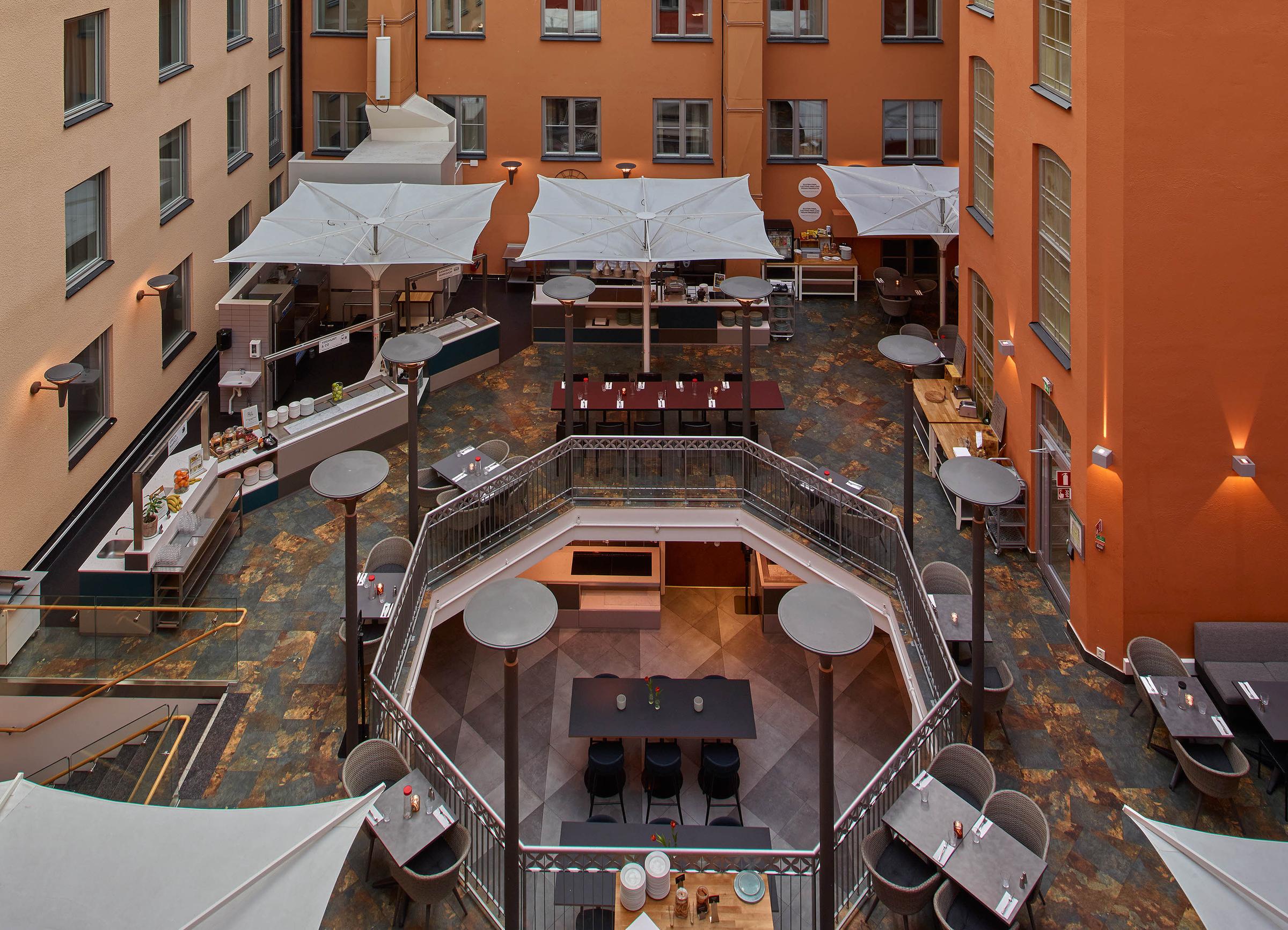 Stortorget, inner courtyard and atrium at Scandic Klara