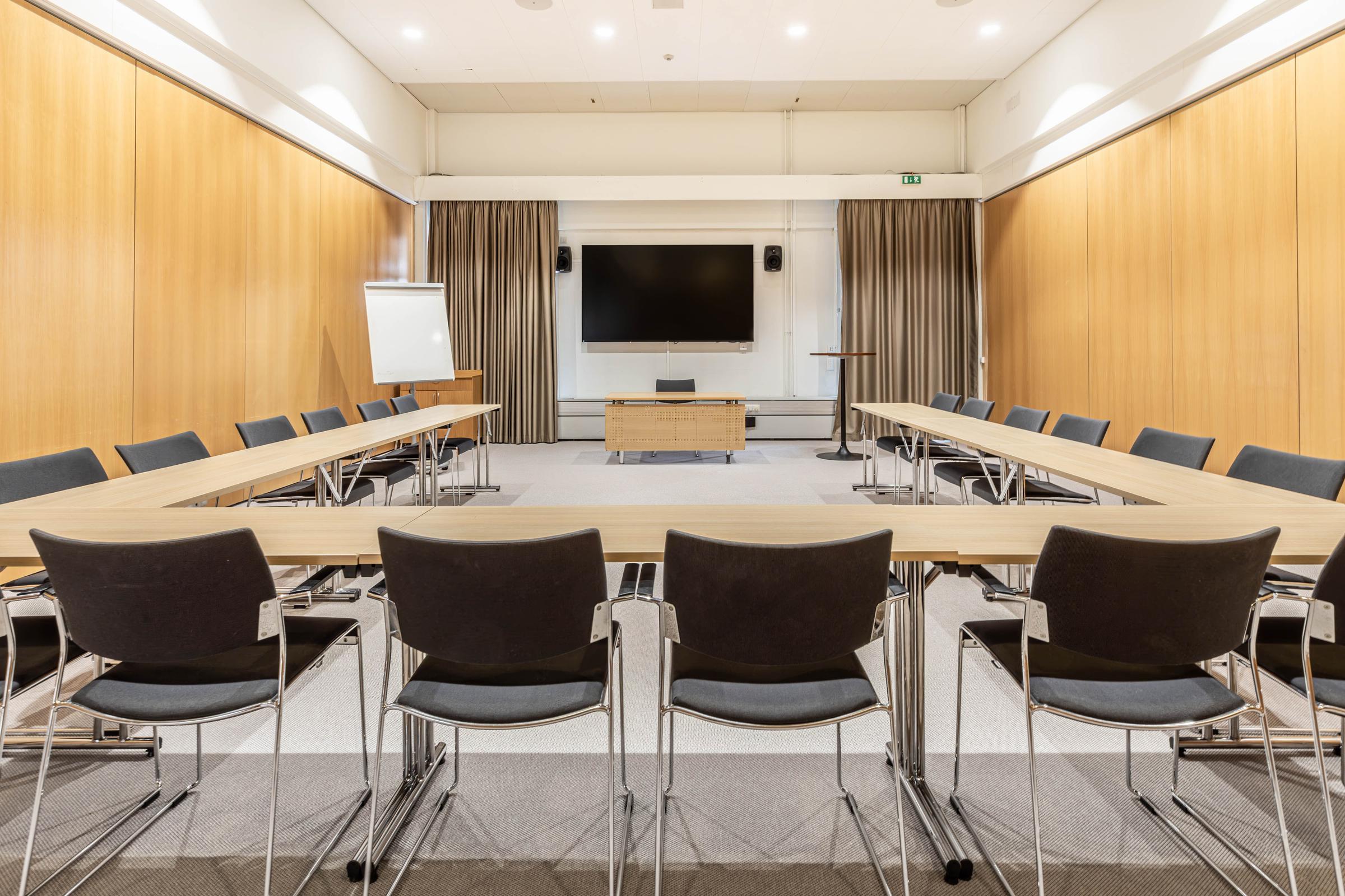 meeting room at scandic helsinki aviacongress