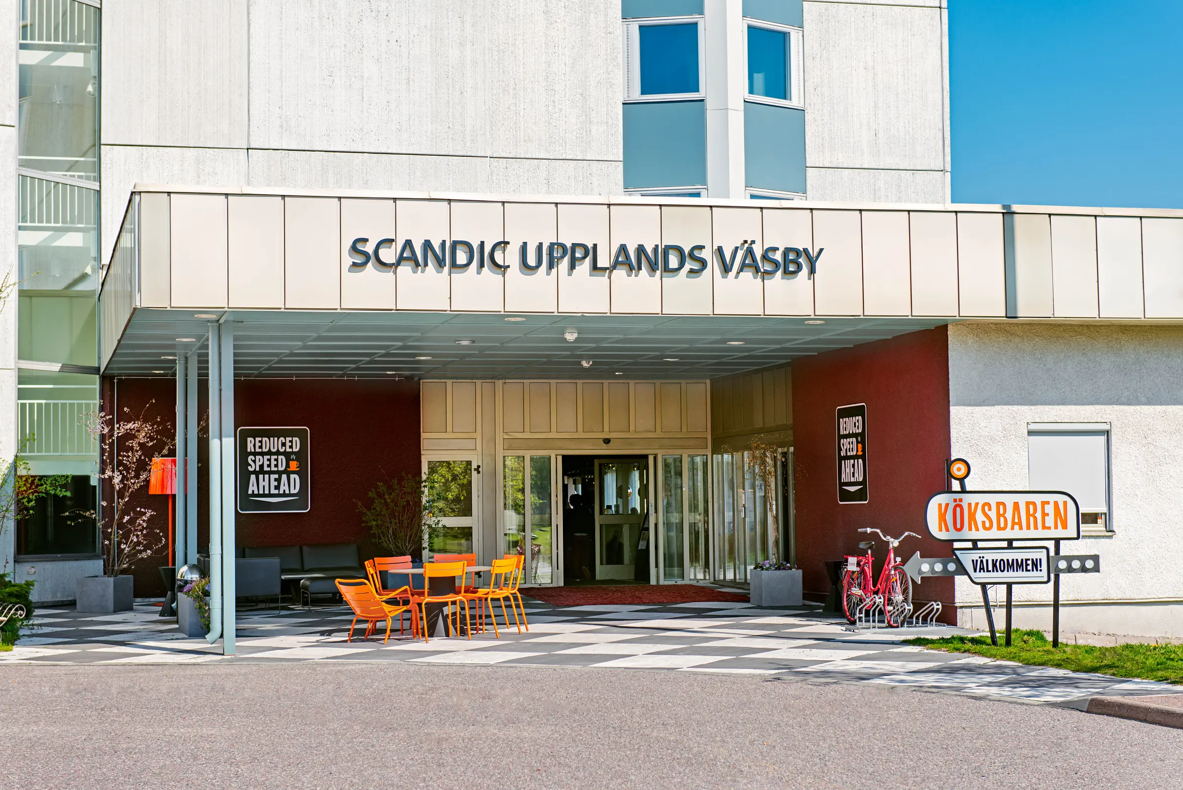 Entrance hotel Scandic Upplands Vasby
