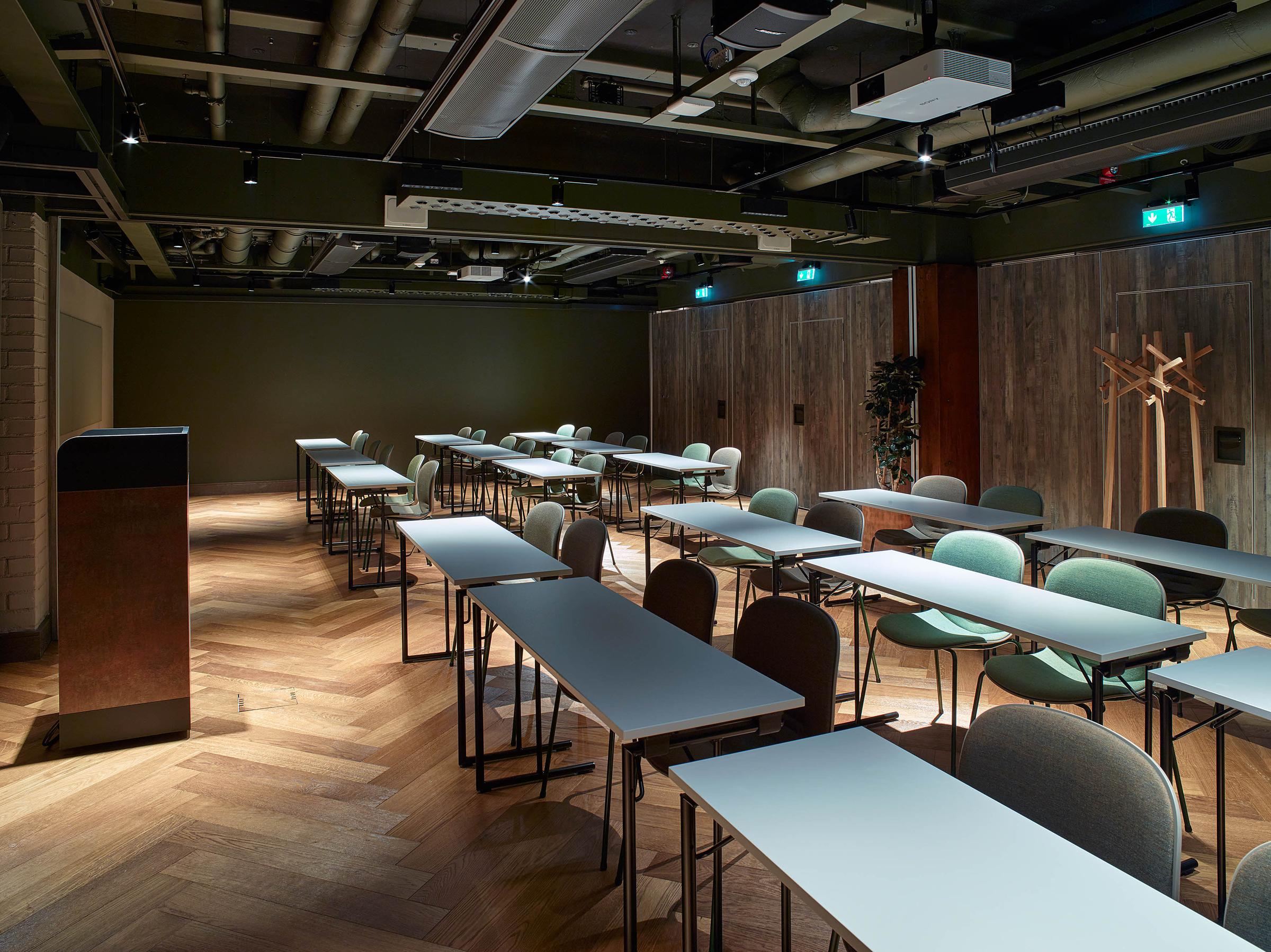 meeting room r11 and r12 classroom style at roots of downtown camper by scandic