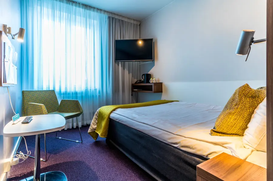 Economy room