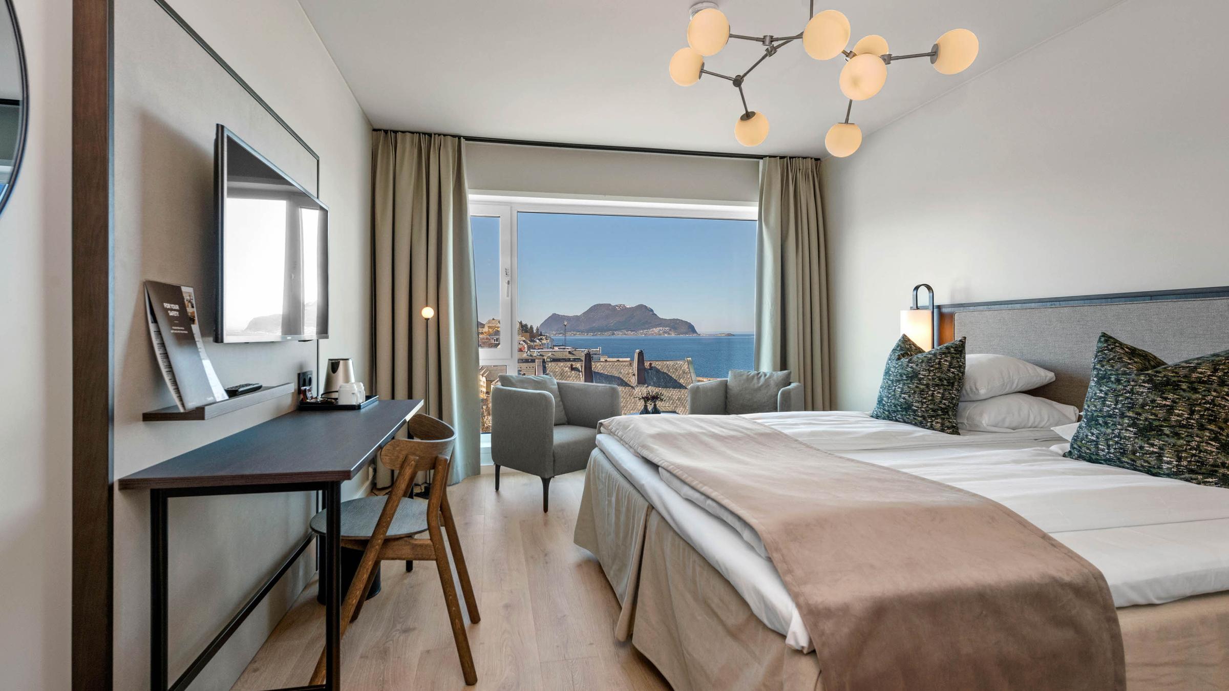 superior room at scandic parken in alesund