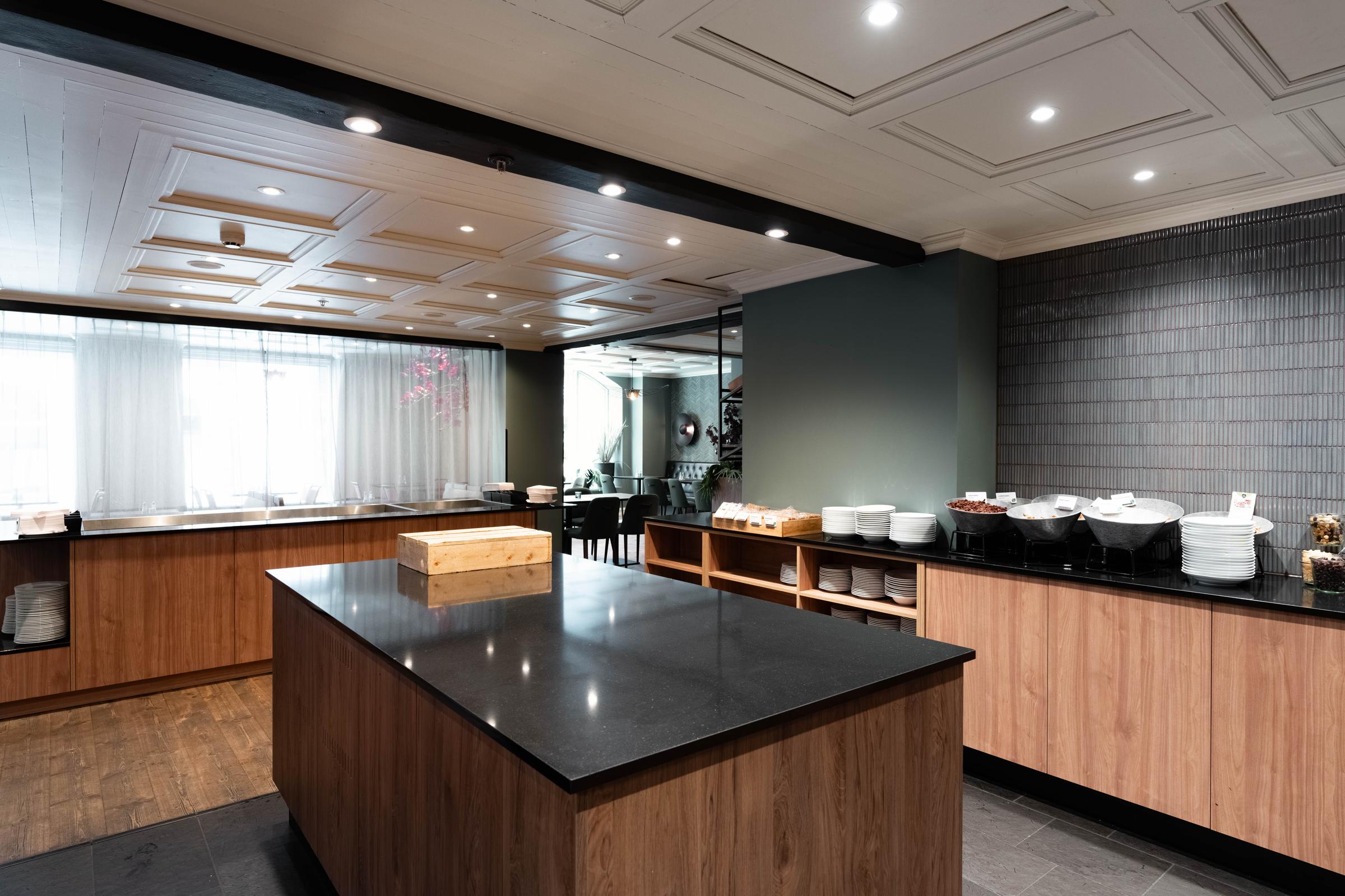 breakfast area at scandic oslo city in oslo