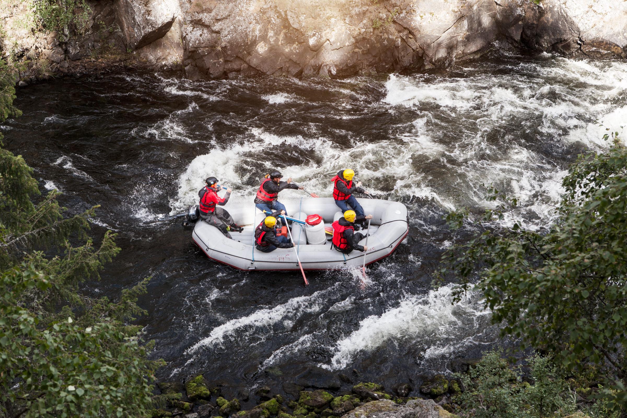 ruka-kuusamo_koskenlaskua_river_rafting.jpg