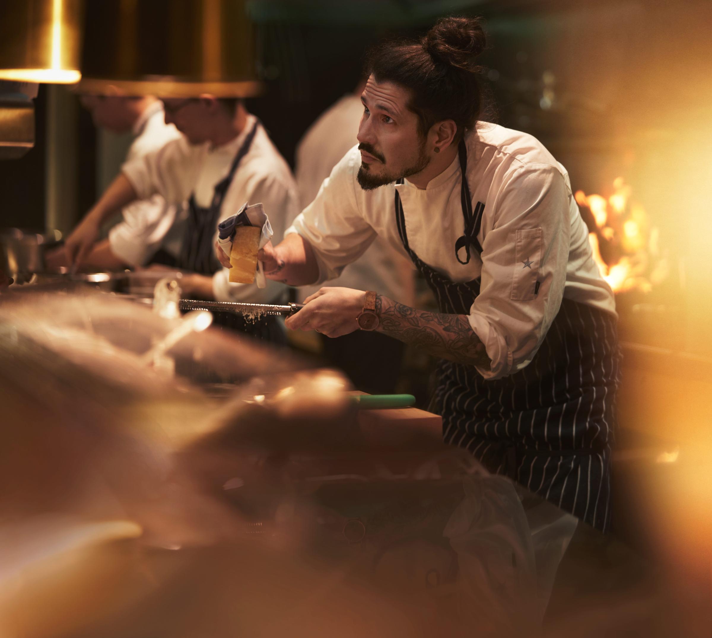 Meeting_SE_Teammember_Chef.tif