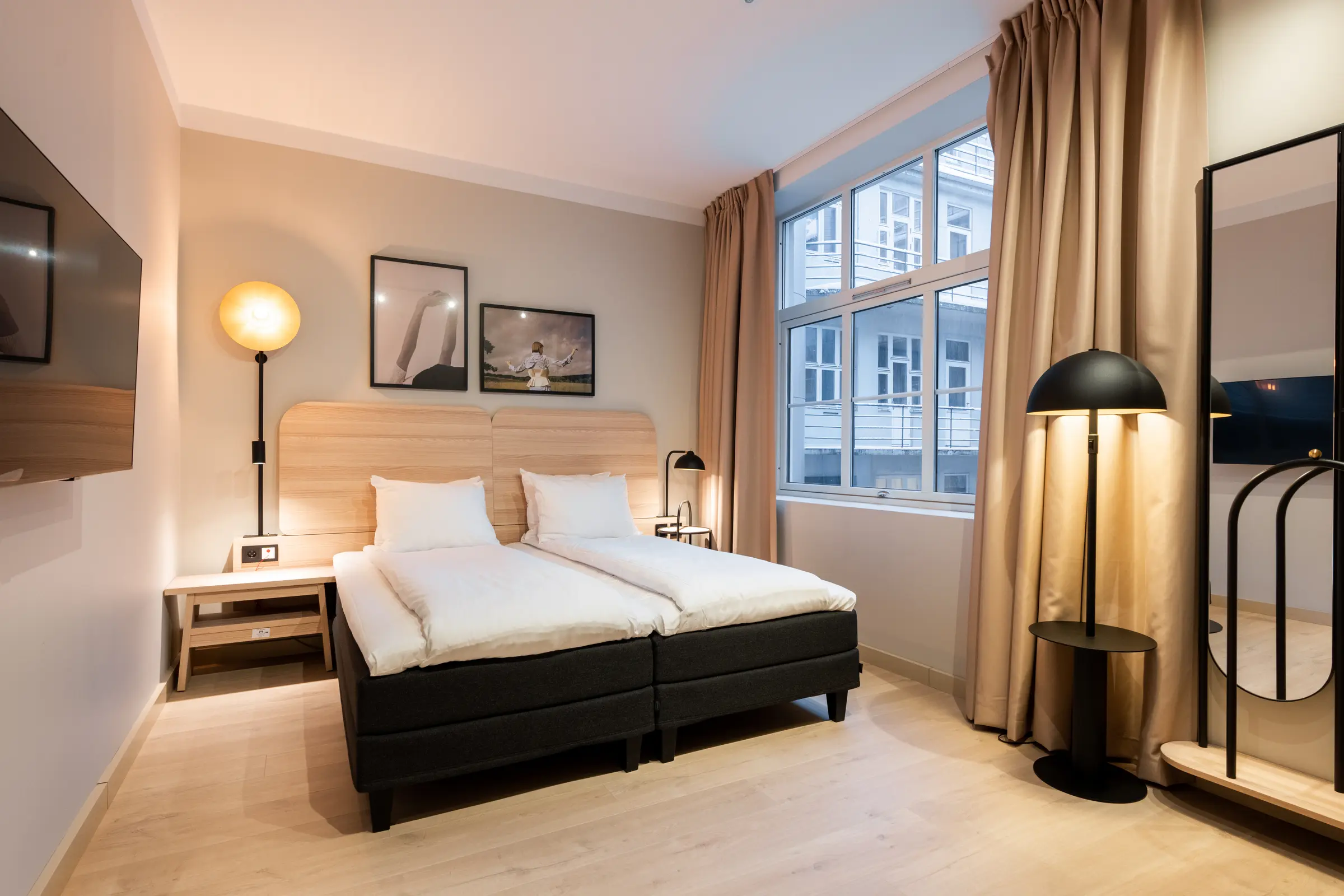 standard queen room at scandic torget in bergen norway