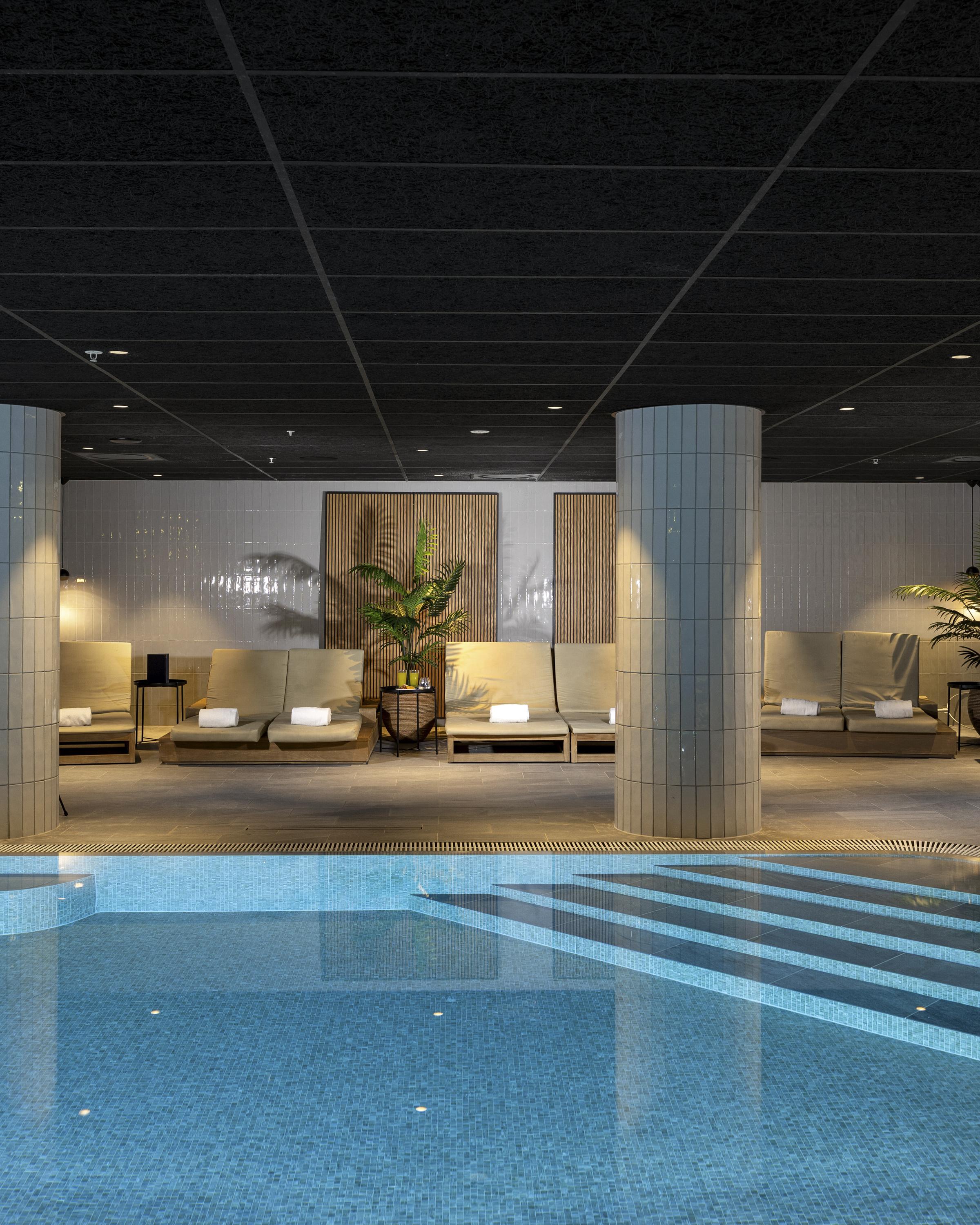 indoor pool at hotel norge by scandic in bergen
