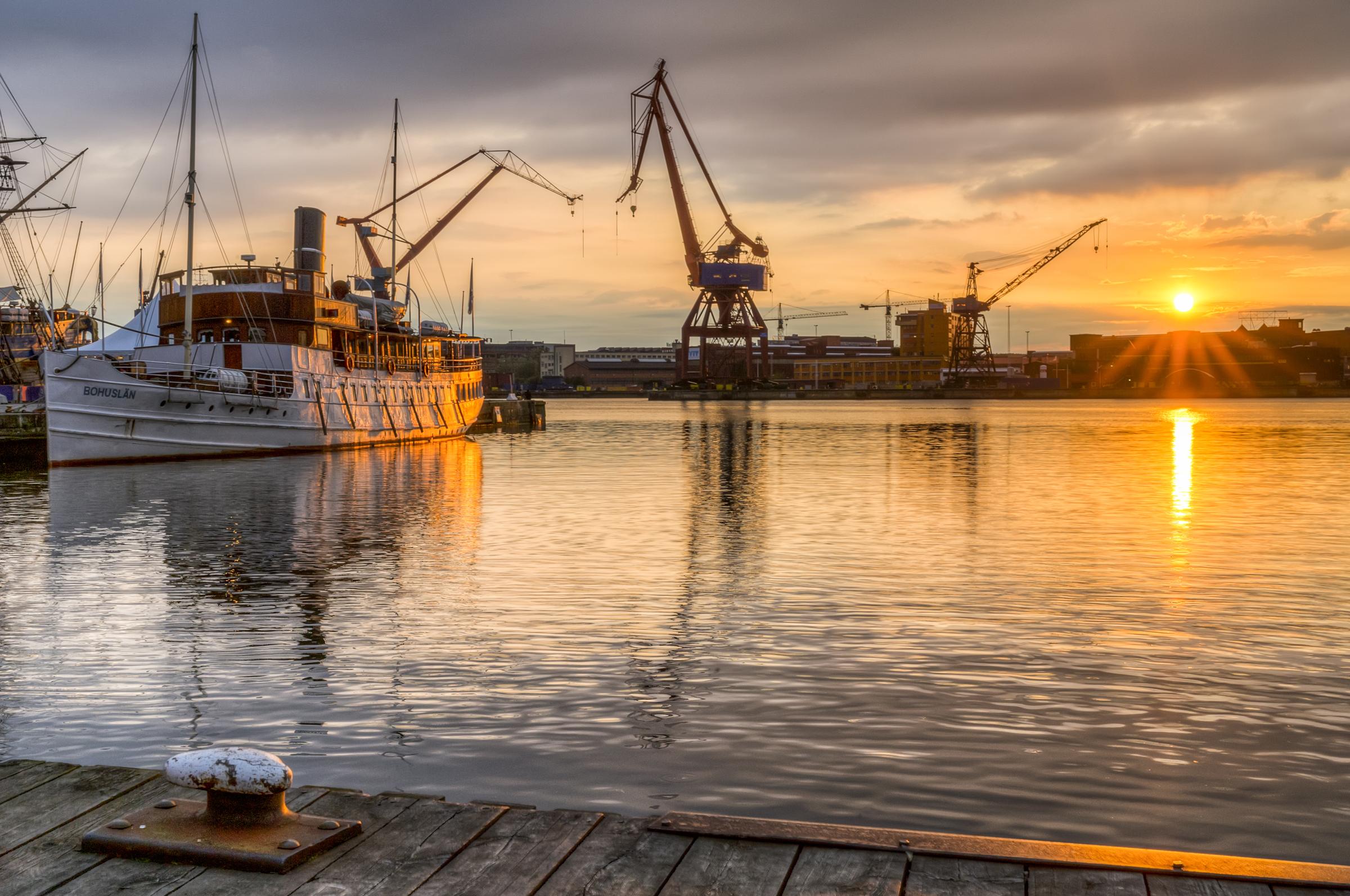 Gothenburg's harbour in sunset.