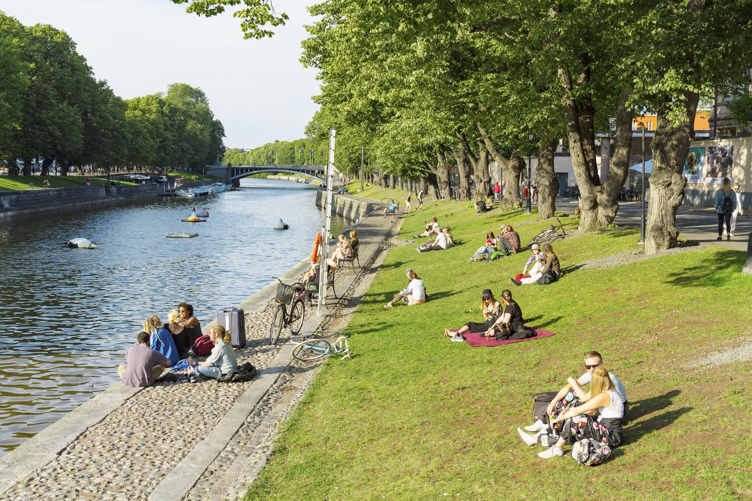 Turku Aurajoki kesällä