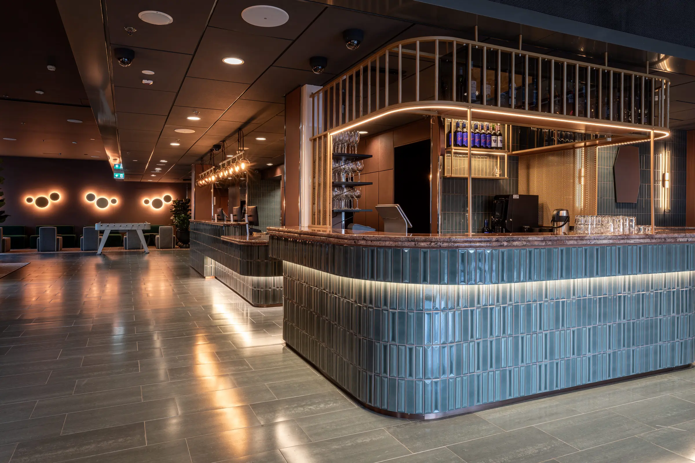 lobby bar at scandic helsinki station